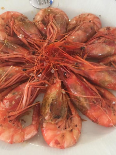 Una foto de Gamba roja fresca a la plancha 😜