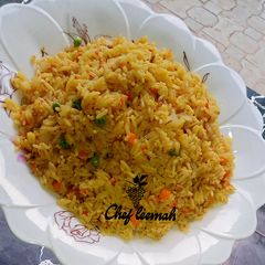 Egg fried rice A picture of Egg fried rice.