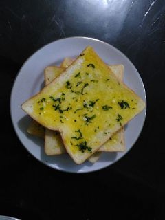 Foto resep Simple garlic bread