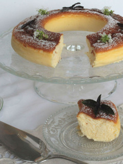Una foto de Pastel de queso y chocolate blanco, estilo japonés