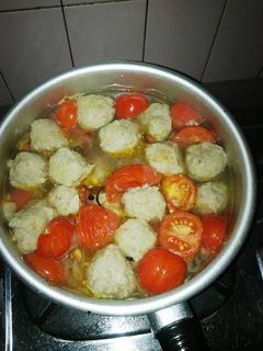 Foto resep Bakso Sup Tomat