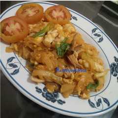 Kwetiau Goreng Cumi Pedas রেসিপির প্রধান ছবি