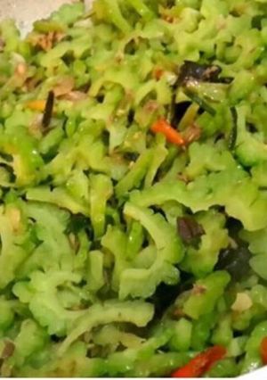 Foto resep Oseng pare ikan asin