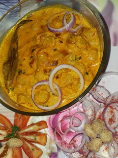 A picture of Soya chunks curry.