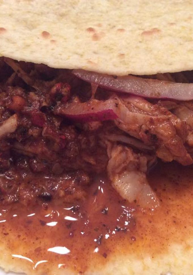 Una foto de Cochinita pibil cocinada a baja temperatura