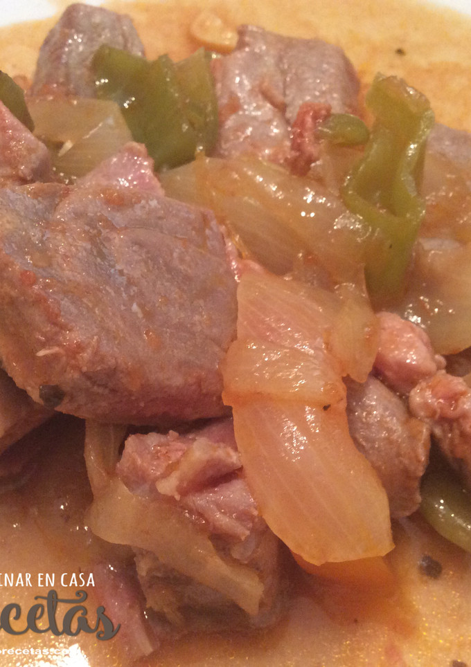 Una foto de Atún encebollado