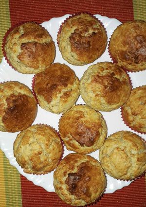 A picture of Brown muffins.