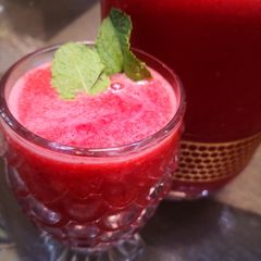 A picture of Water melon juice.