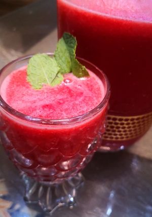 A picture of Water melon juice.