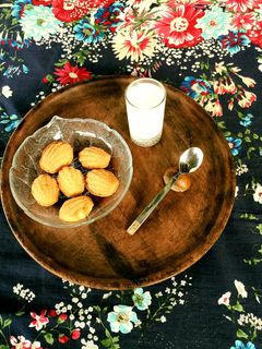 Hình của món Madelenes honey almond ( bánh hạnh nhân mật ong).