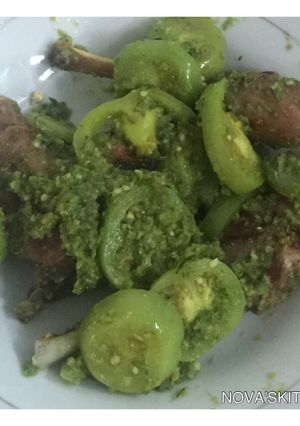 Foto resep AYAM CABE HIJAU ala NOVA'SKITCHEN