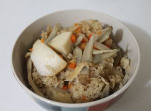 Una foto de Kayaku Gohan (かやくご飯)