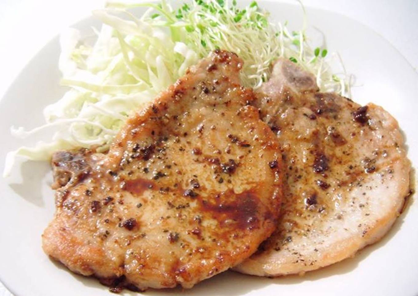 Salteado de Cerdo (ポーク・ソテー)