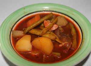 Una foto de Mole de Olla (Caldo de Res Picante - Hot Beef Stew)
