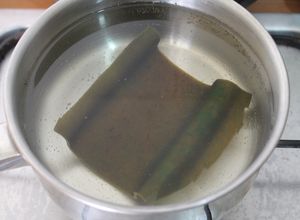 Una foto de Kombu Dashi (昆布出汁)