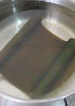 Una foto de Kombu Dashi (昆布出汁)