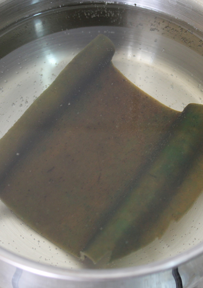 Una foto de Kombu Dashi (昆布出汁)