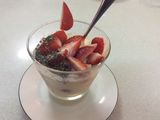 Smoothies dâu và sữa chua đậu nành
