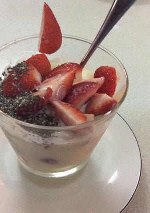 Hình của món Smoothies dâu và sữa chua đậu nành.