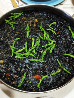 Una foto de Arroz negro