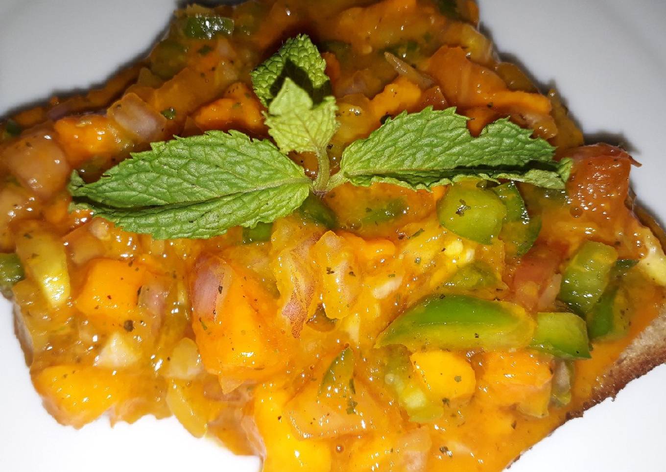 Mango salsa on toast