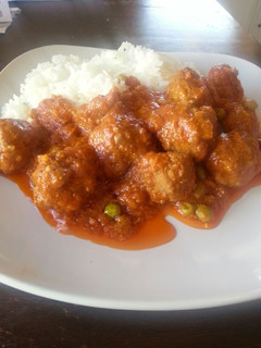 Una foto de Albóndigas en salsa de tomate.