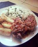 Pollo al ají acompañado de yuca