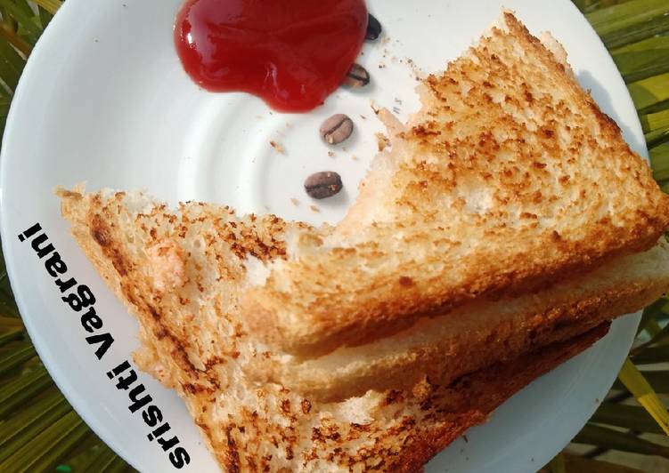 Step-by-Step Guide to Prepare Homemade Leftover upma Sandwich