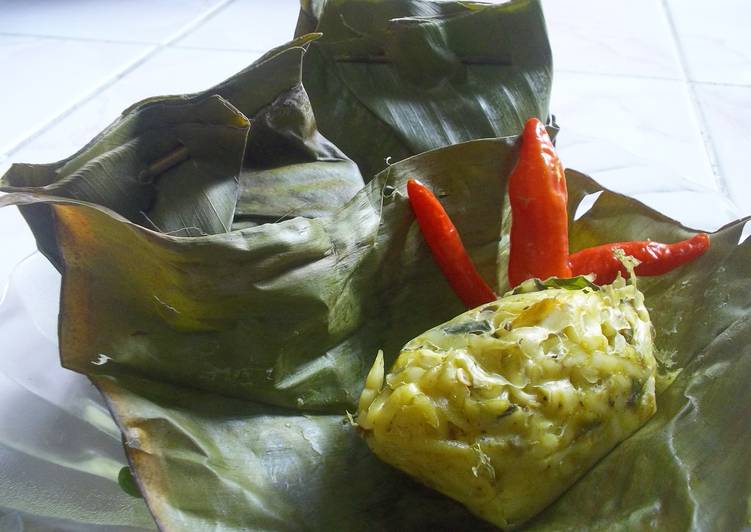 Mie Daging Kukus