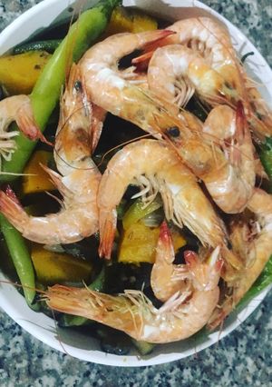 A picture of Hipon Pinakbet or Steamed Shrimps w vegetables in Shrimp paste Sauce.