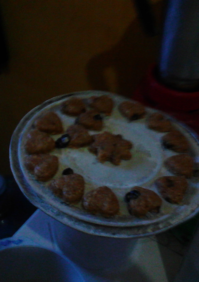 Una foto de Galletas de avena, miel, chocolate y pasas