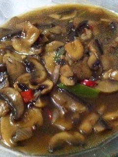 Foto resep Jamur kancing kuah praktis