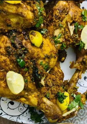 A picture of Lahori Tawa chicken.