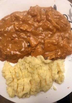 A picture of Chicken Stroganoff with Mashed Potatoes.