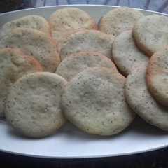 Una foto de Galletitas de limón y amapola