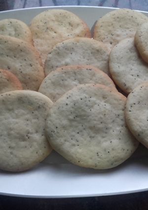Una foto de Galletitas de limón y amapola
