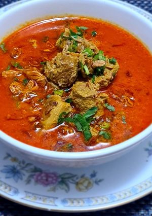 A picture of Gulai Kambing.