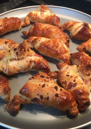 Foto principal de Mini croissant jamón y queso