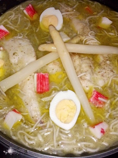 Una foto de Merluza con gulas
