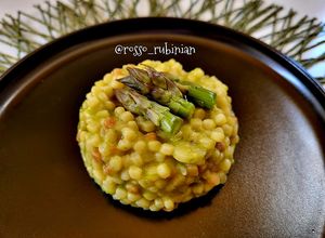 Foto di Fregola risottata con asparagi