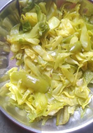 કોબી સંભારો(Cabbage Sambharo Recipe in Gujarati) રેસીપી મુખ્ય ફોટો