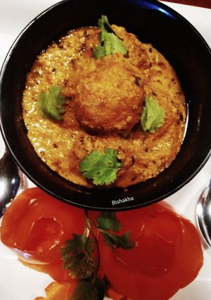 A picture of Restaurant style Lotus Stem Kofta Curry.