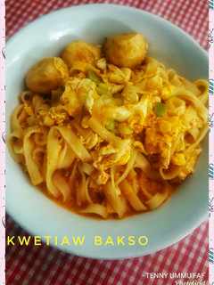 Foto resep Kwetiaw bakso kuah pedas