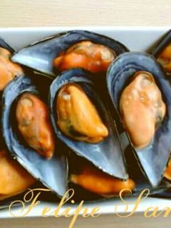 Una foto de Mejillones al vapor. 