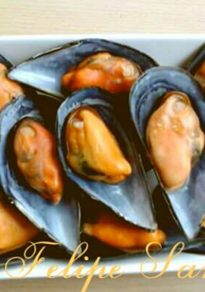 Una foto de Mejillones al vapor. 