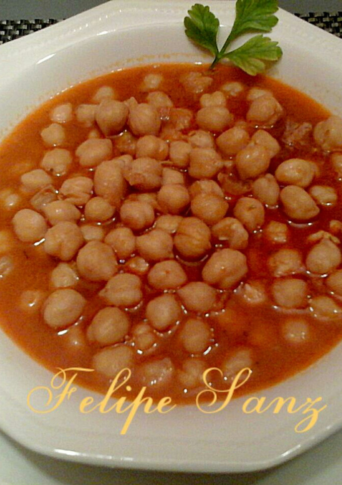 Una foto de Garbanzos guisados. 