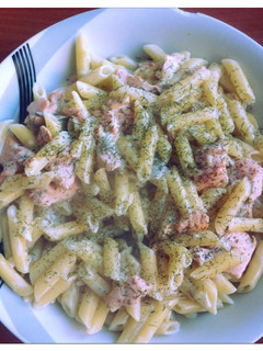 Una foto de Macarrones con salmón