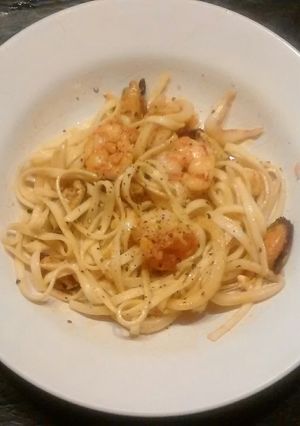 Una foto de Fettuccini con Frutos de mar