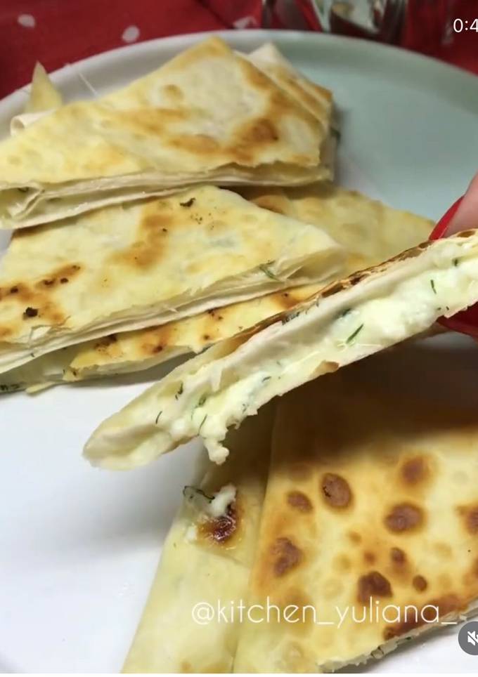 Смачний лаваш з сиром😋
