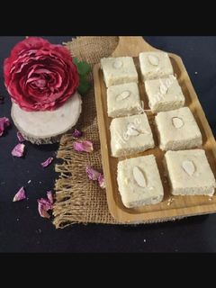 કીટા ની બરફી (Kita Barfi Recipe In Gujarati) રેસીપી મુખ્ય ફોટો